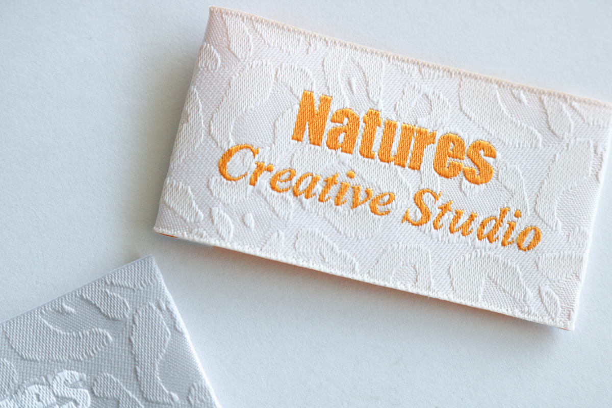 エンボス加工のような立体感のある柄を表現しました（R2-1）Natures