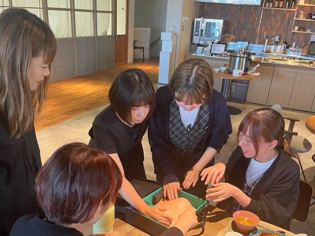 乳がんしこり模型に触れる体験型講座